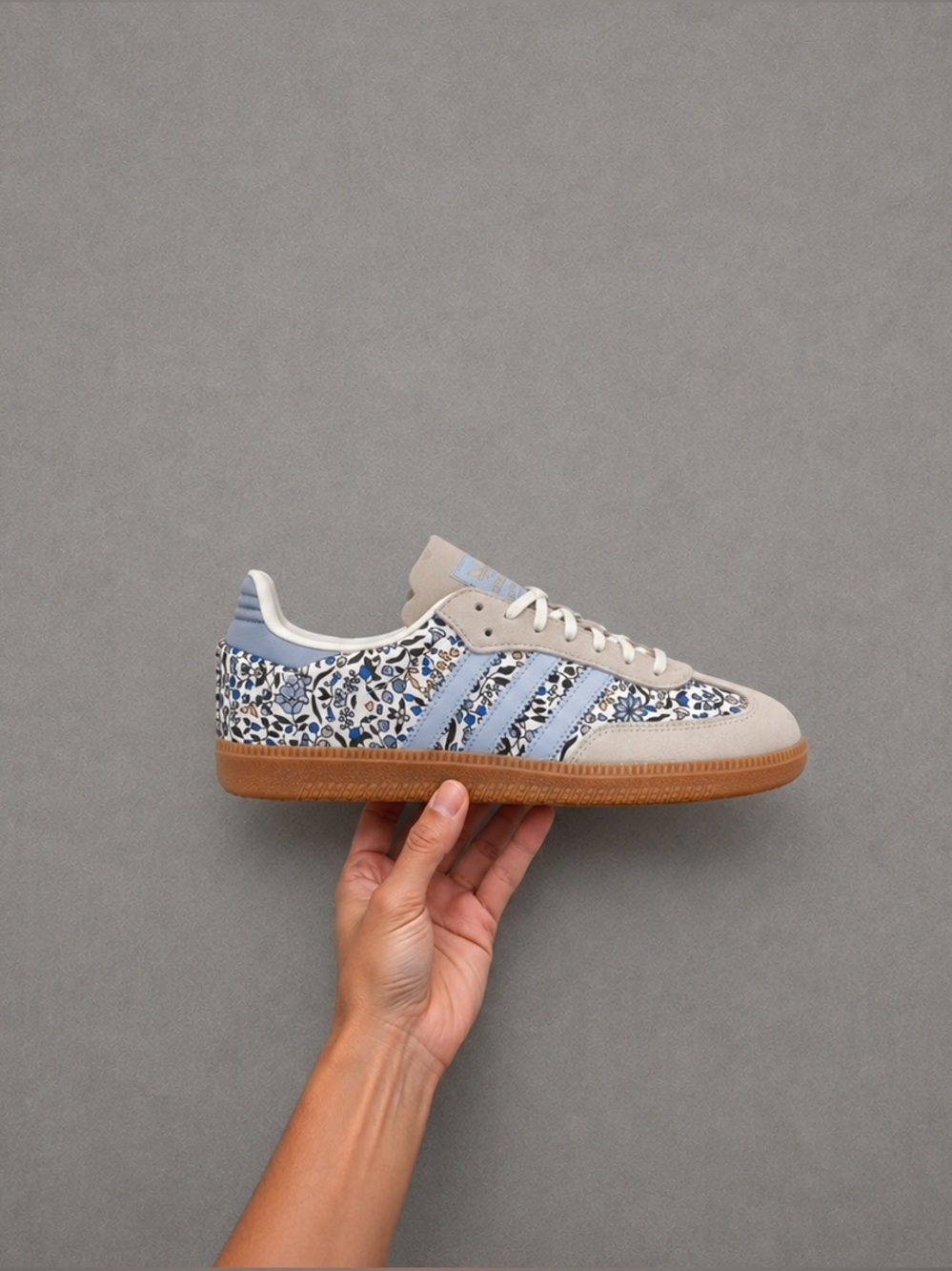 ADIDAS SAMBA CLEAR BLUE MULTIPLE WOMEN,KIDS SIZES BRAND NEW WITH BOX